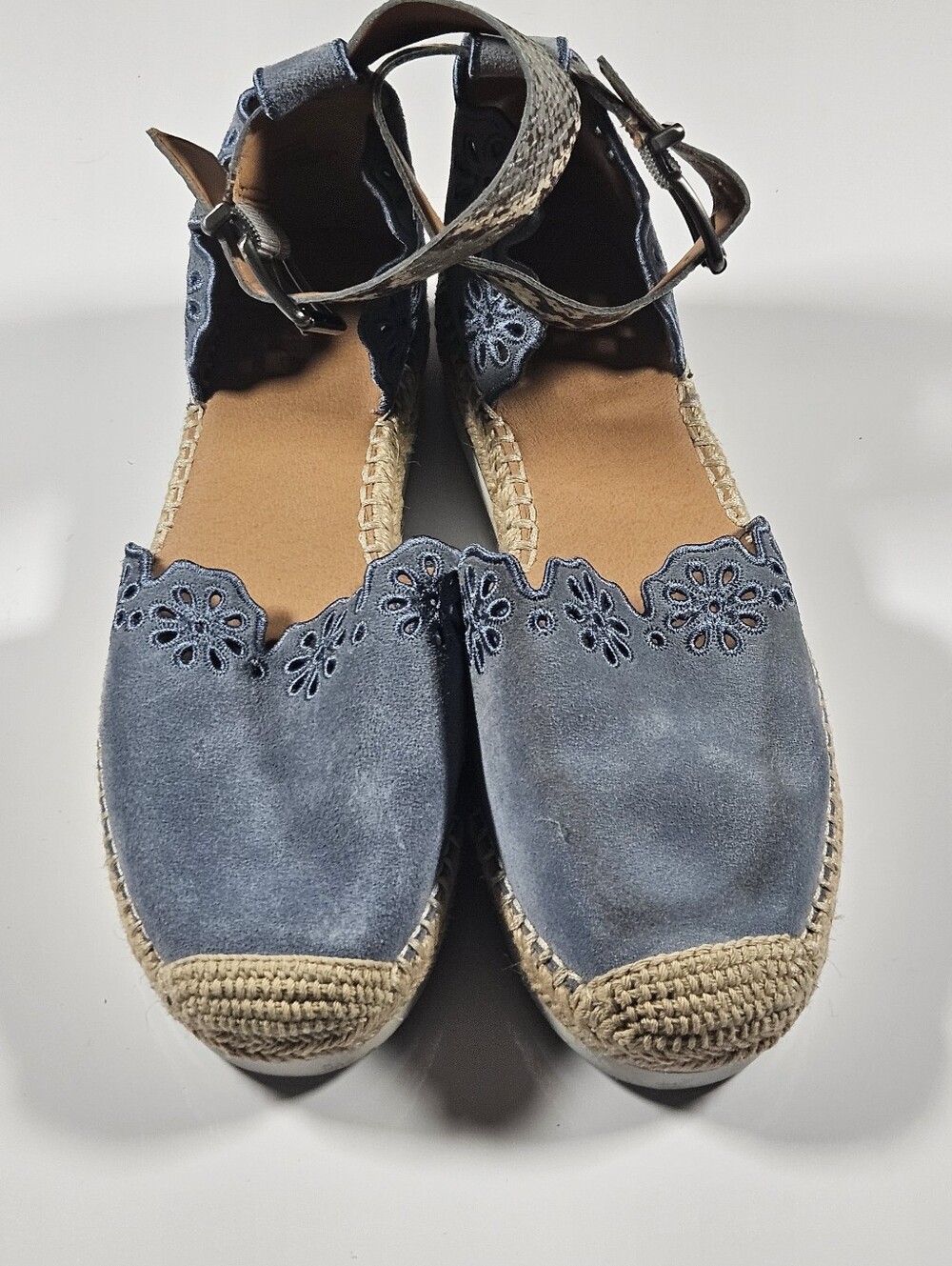 Crown Vintage Women’s Blue Suede Espadrille Flats with Ankle Strap Size 9